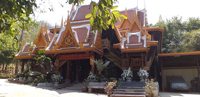 Wat Klai Kangwon (Khao Sarapatdee Sri Charoentham) 