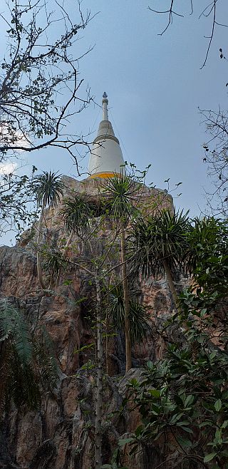 Wat Klai Kangwon (Khao Sarapatdee Sri Charoentham) 