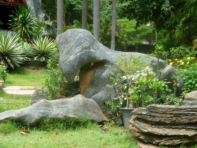 Wat Tham Khao Wong